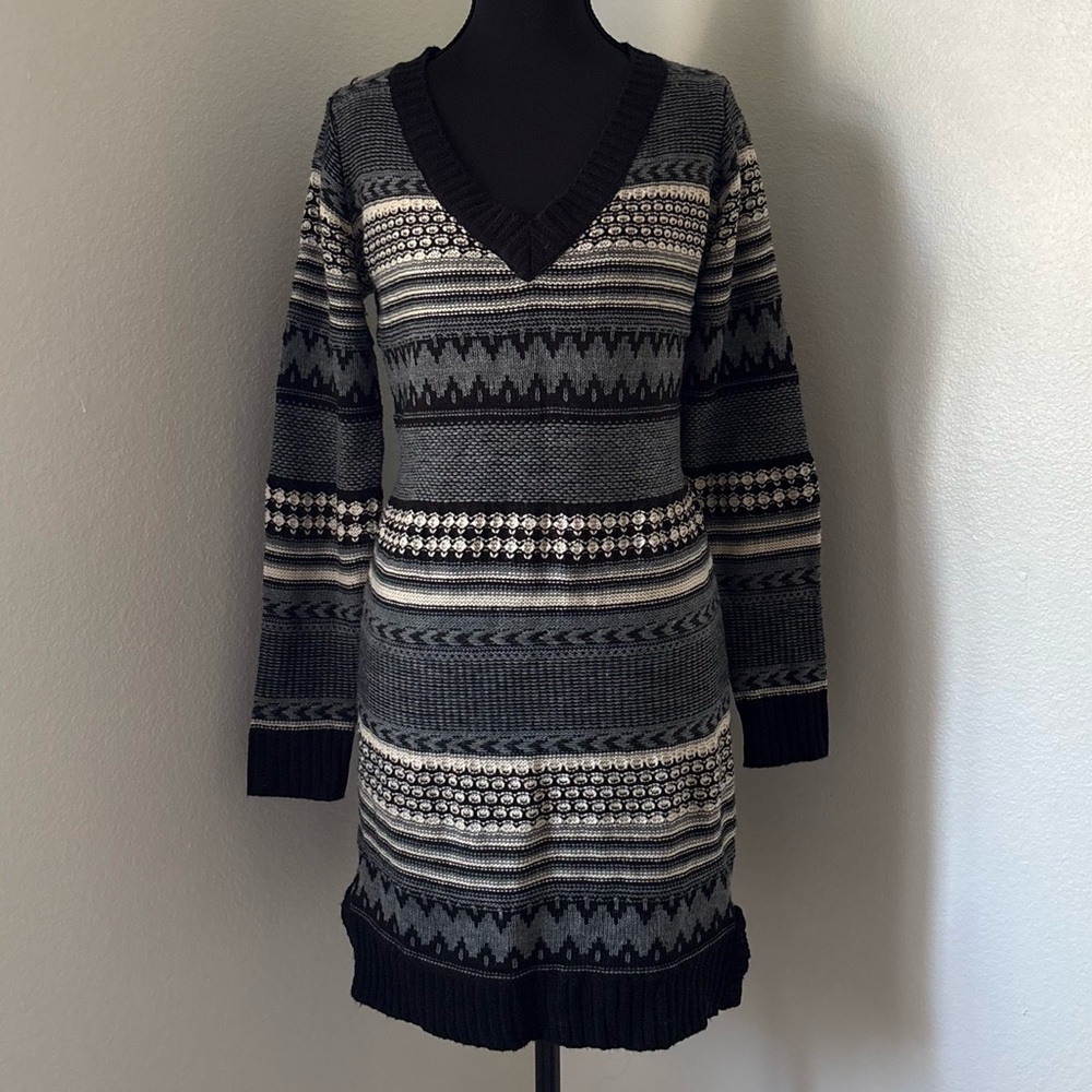 JJ Basics Black, White and Gray Patterned Sweater Dress with V-neckline- Medium